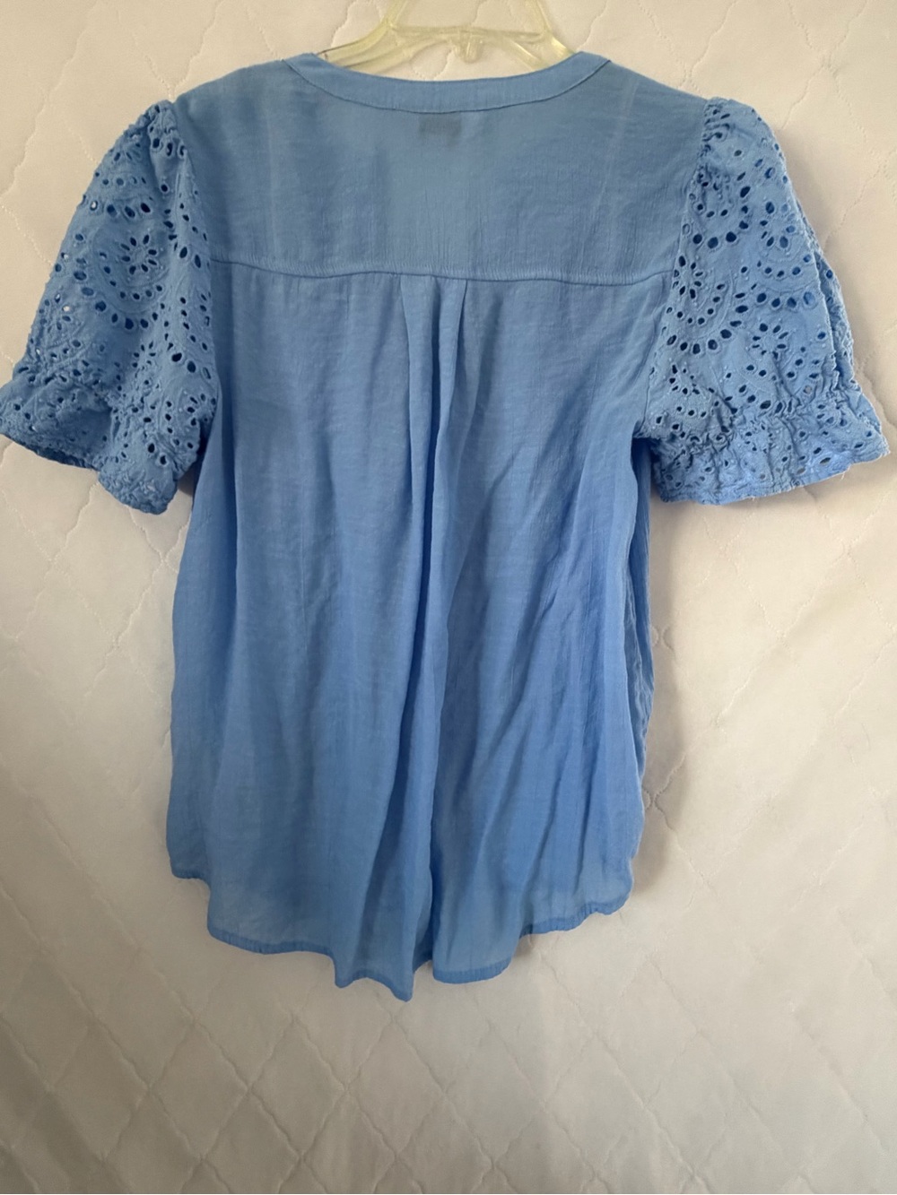 Nanette Lepore Cayman Blue Eyelet Puff Sleeve Button-Front Women's Top - Picture 5 of 7